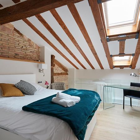 Tuapartamento - Boutique Plaza Del Castillo 29 Apartment Pamplona Luaran gambar