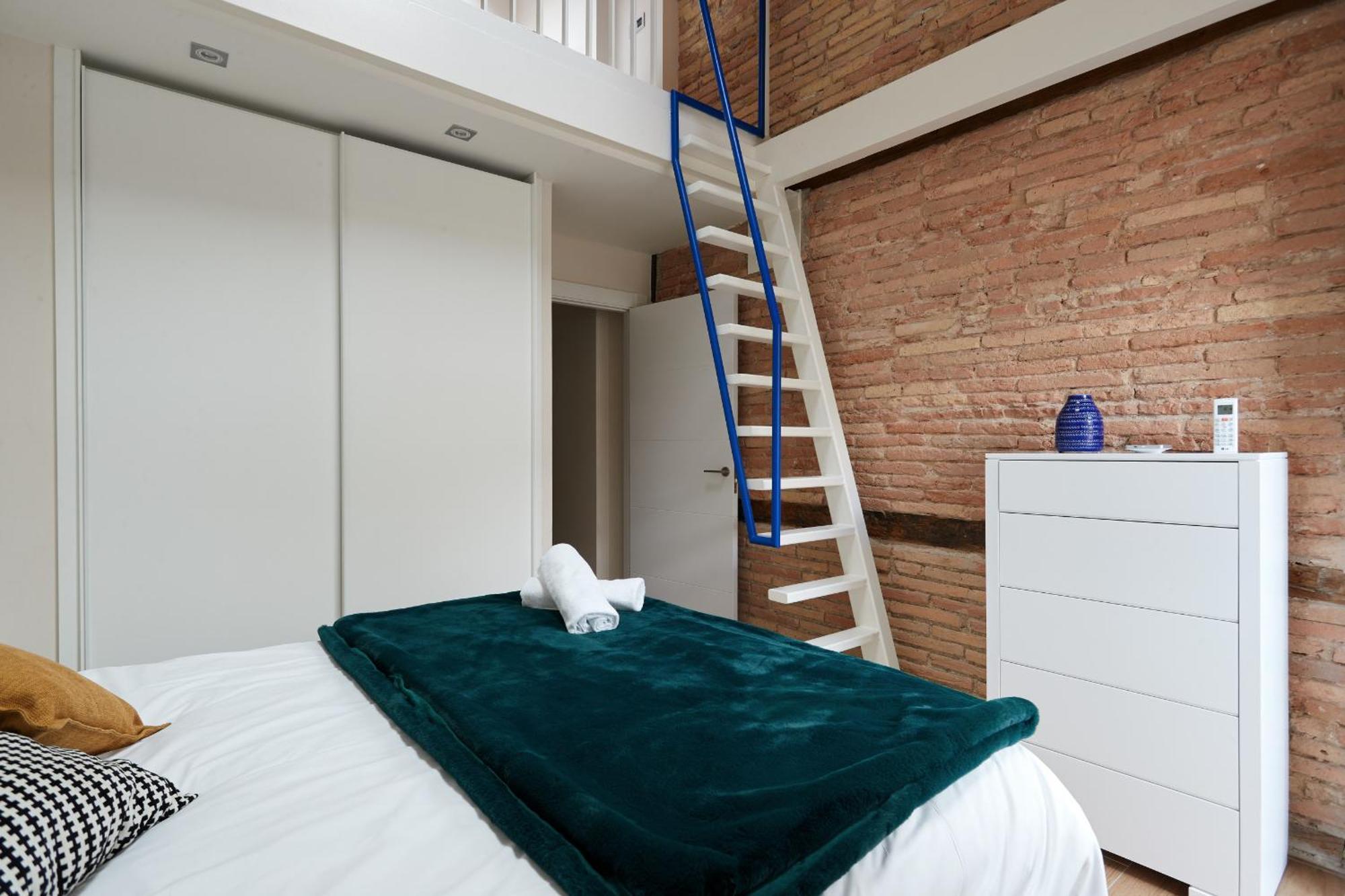 Tuapartamento - Boutique Plaza Del Castillo 29 Apartment Pamplona Luaran gambar