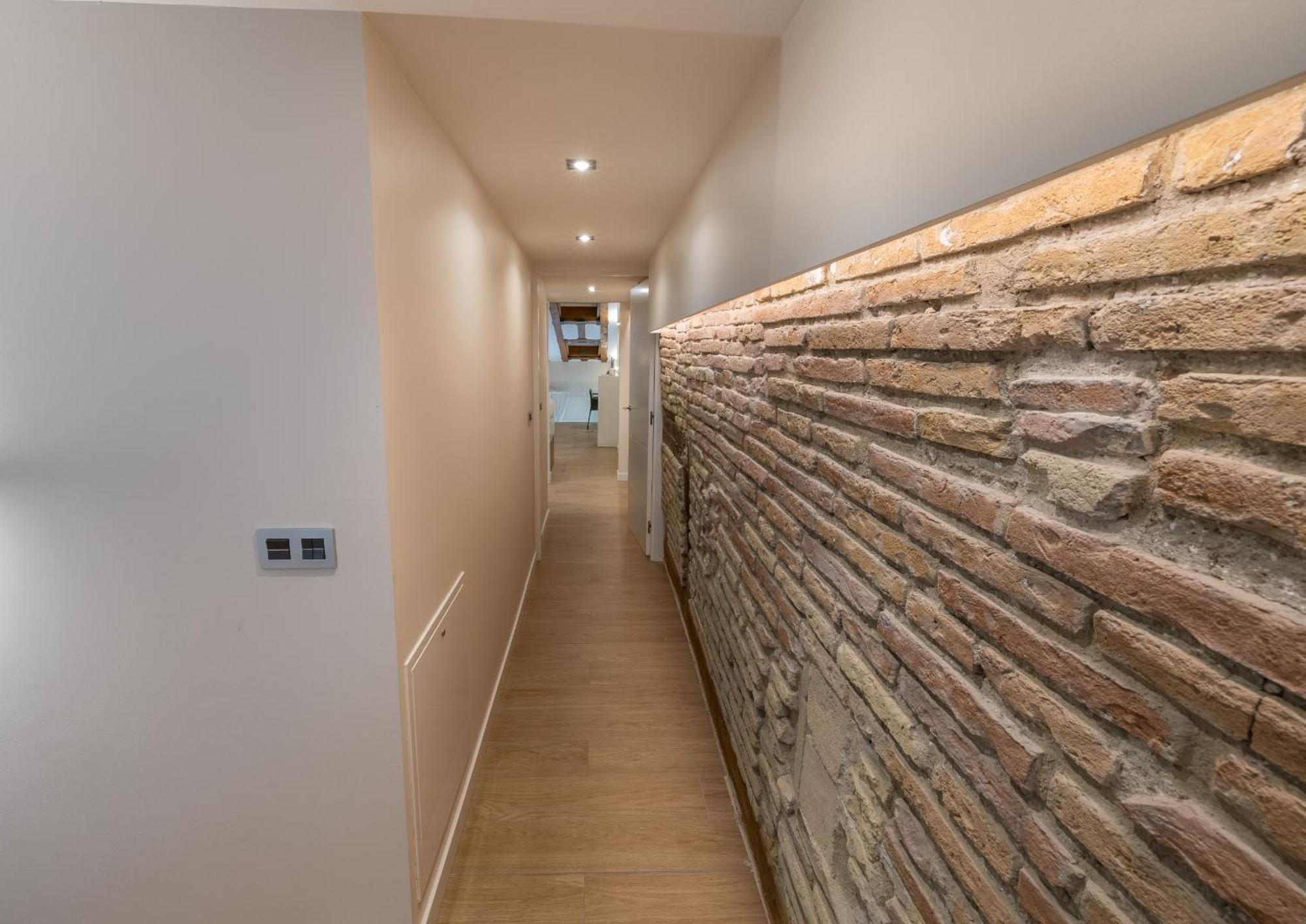 Tuapartamento - Boutique Plaza Del Castillo 29 Apartment Pamplona Luaran gambar