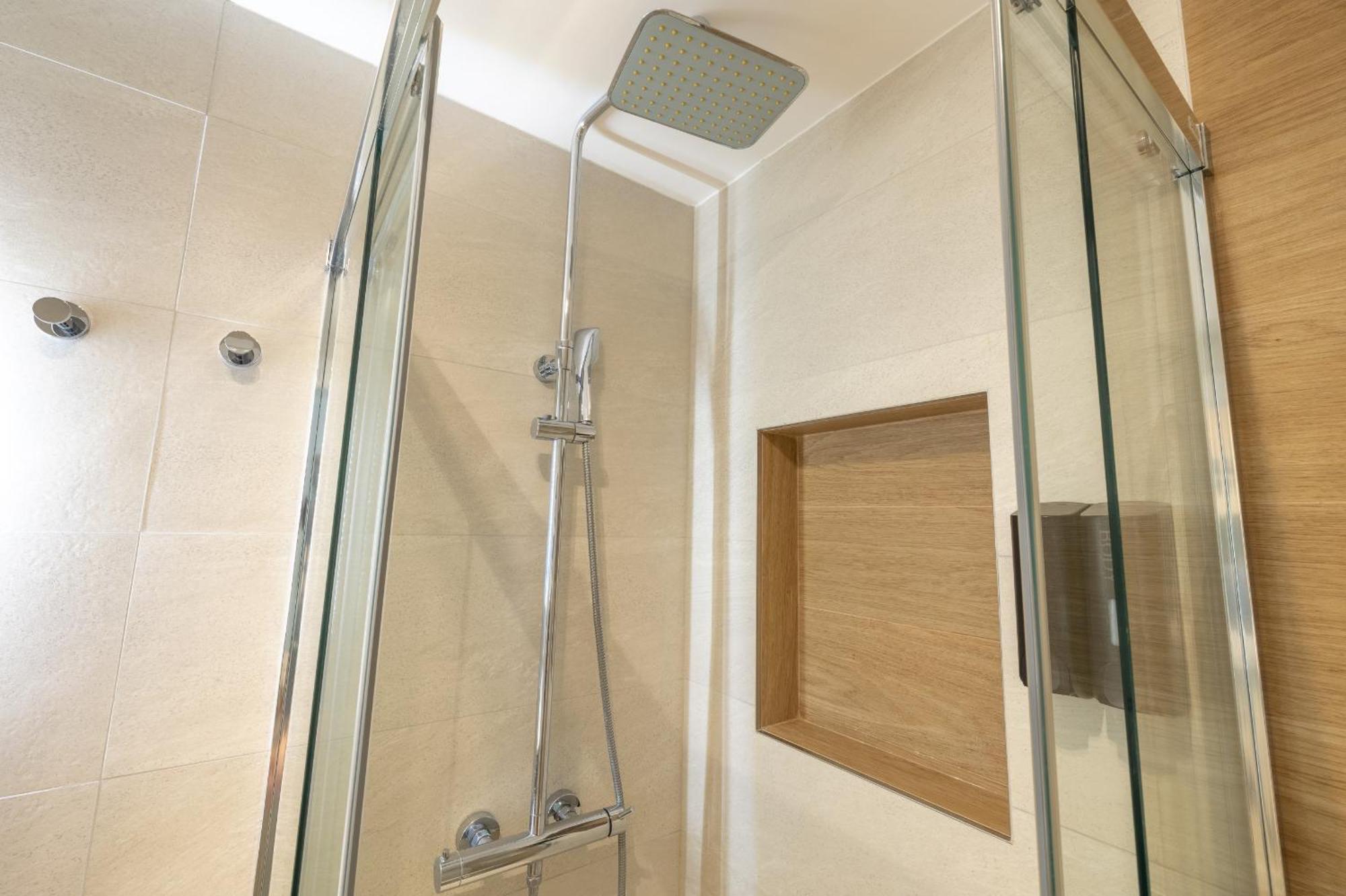 Tuapartamento - Boutique Plaza Del Castillo 29 Apartment Pamplona Luaran gambar